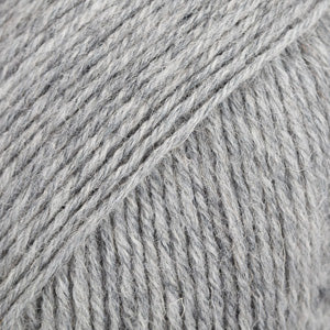 DROPS Fabel yarn Light Grey